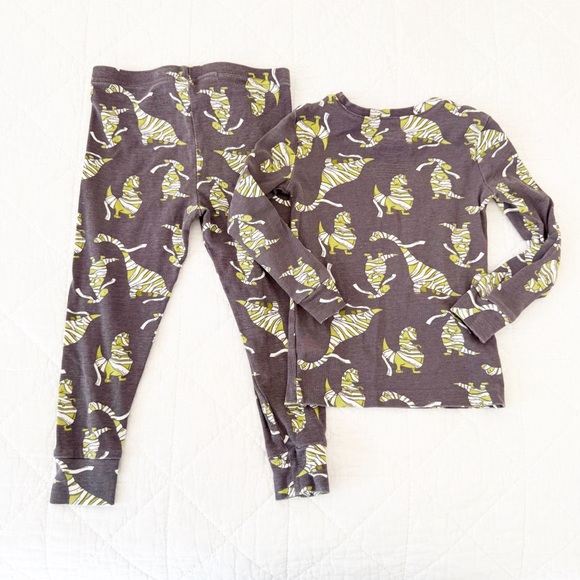 3T Tommy Bahama Dinosaur Mummy Pajama Set - Picture 4 of 4
